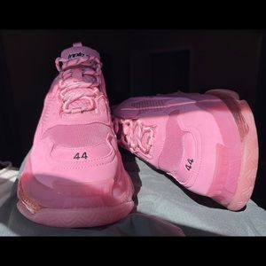 MEN BALENCIAGAS